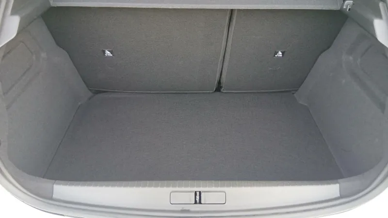 Image secondaire du véhicule 10