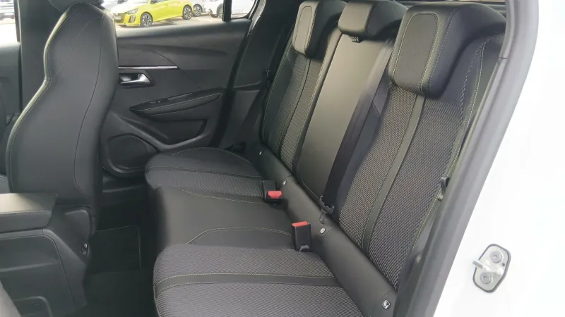 Image secondaire du véhicule 12