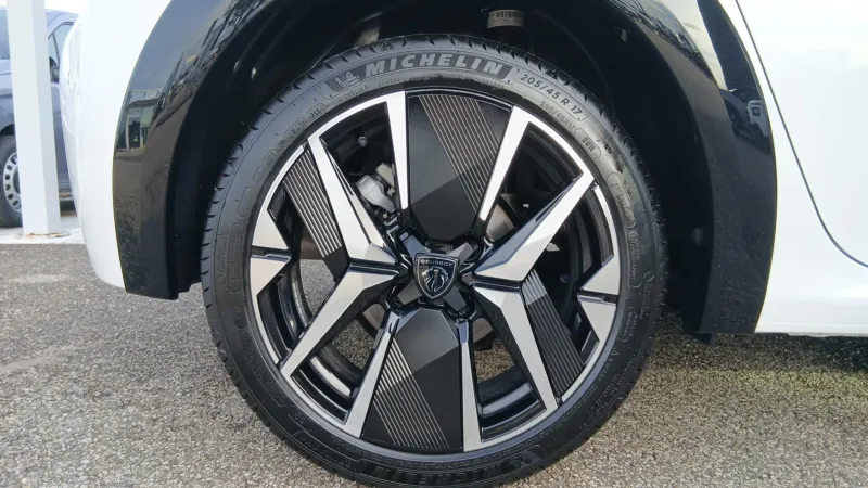 Image secondaire du véhicule 15