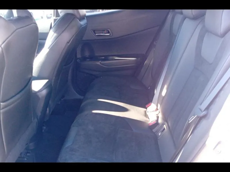 Image secondaire du véhicule 12