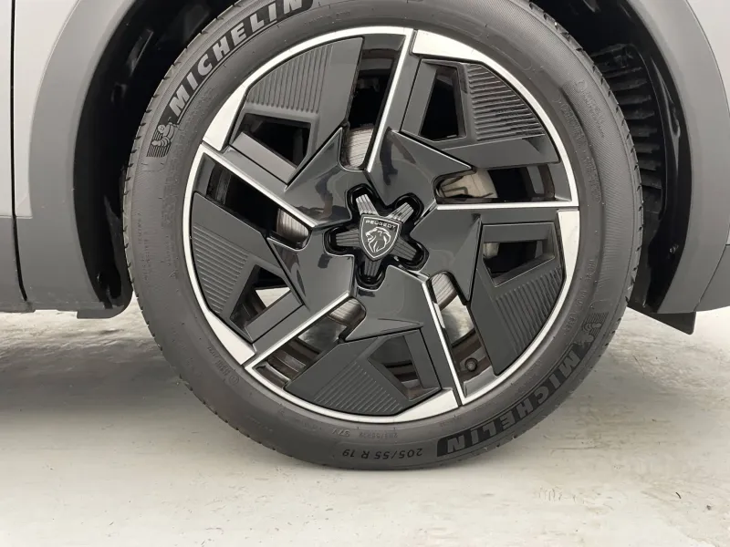 Image secondaire du véhicule 19