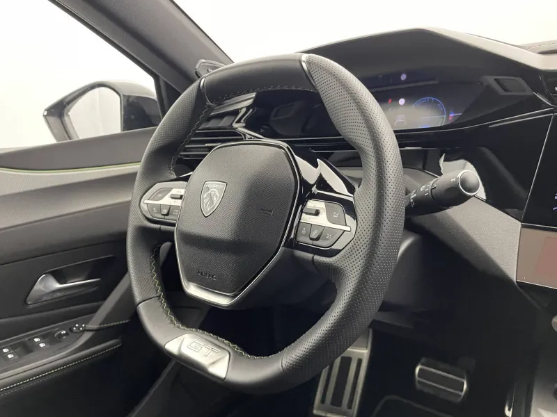 Image secondaire du véhicule 32