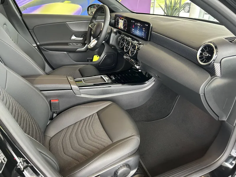 Image secondaire du véhicule 4