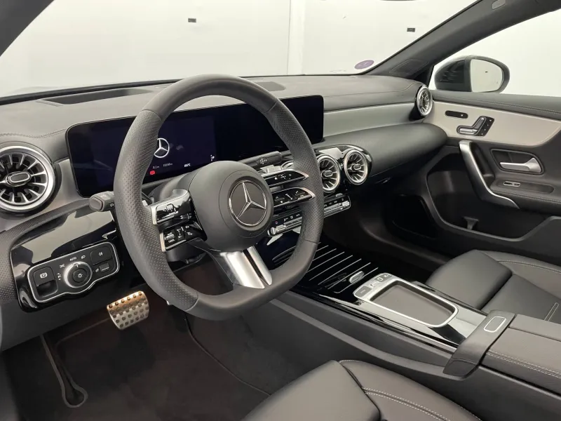 Image secondaire du véhicule 31