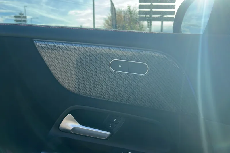 Image secondaire du véhicule 21