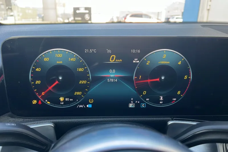 Image secondaire du véhicule 24