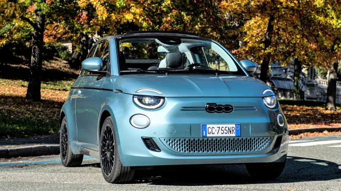 Fiat 500 cabrio face avant