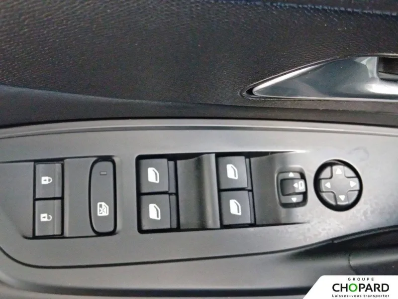 Image secondaire du véhicule 8