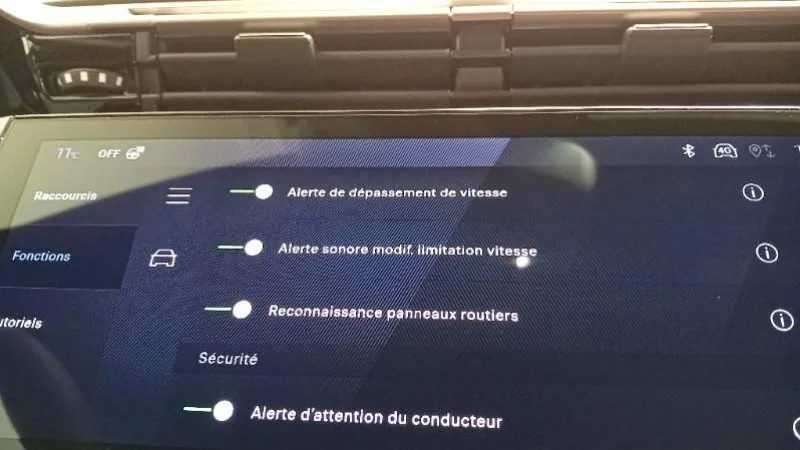 Image secondaire du véhicule 10