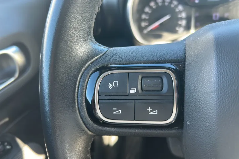 Image secondaire du véhicule 19