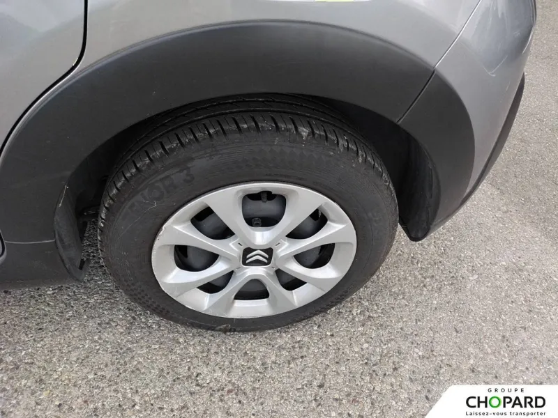 Image secondaire du véhicule 12