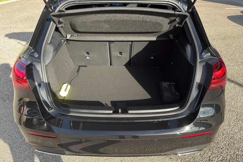 Image secondaire du véhicule 10