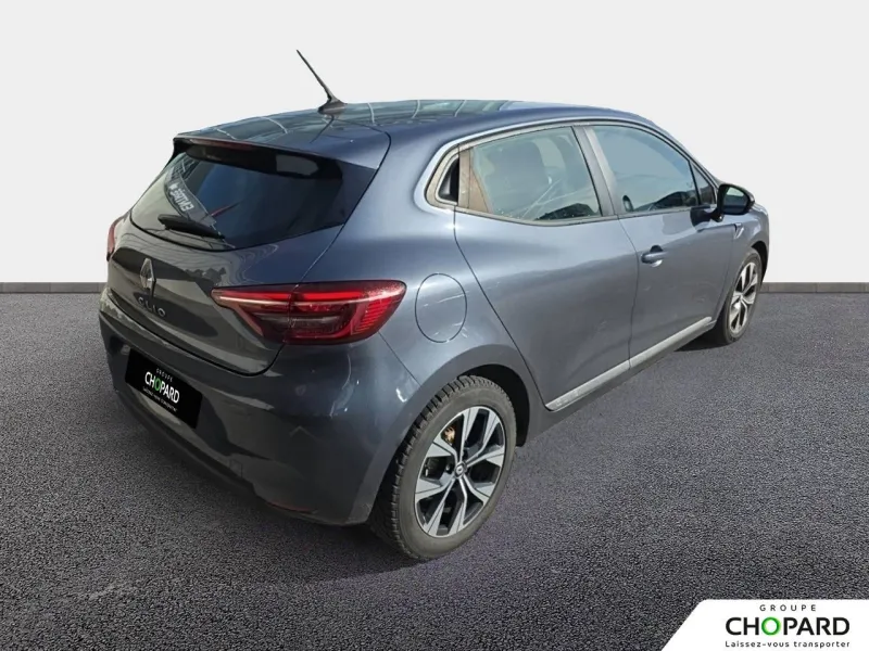 Image secondaire du véhicule 4