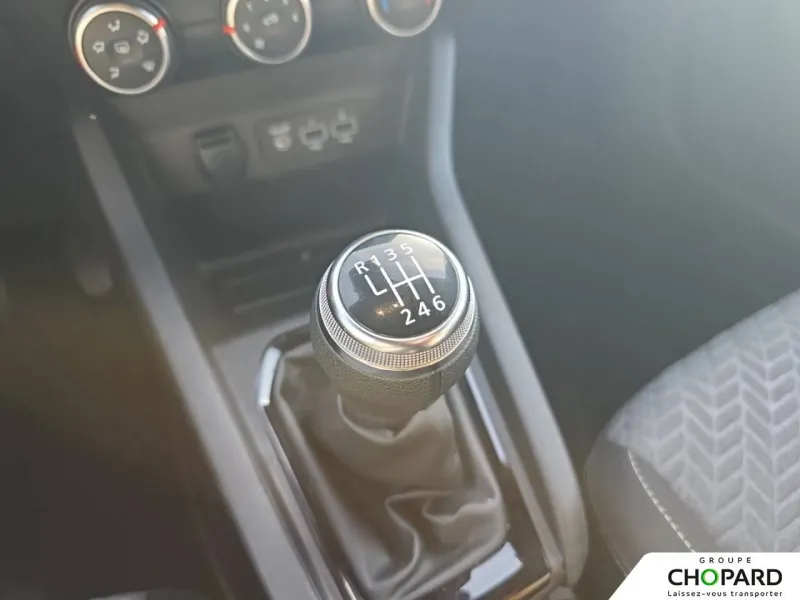 Image secondaire du véhicule 22