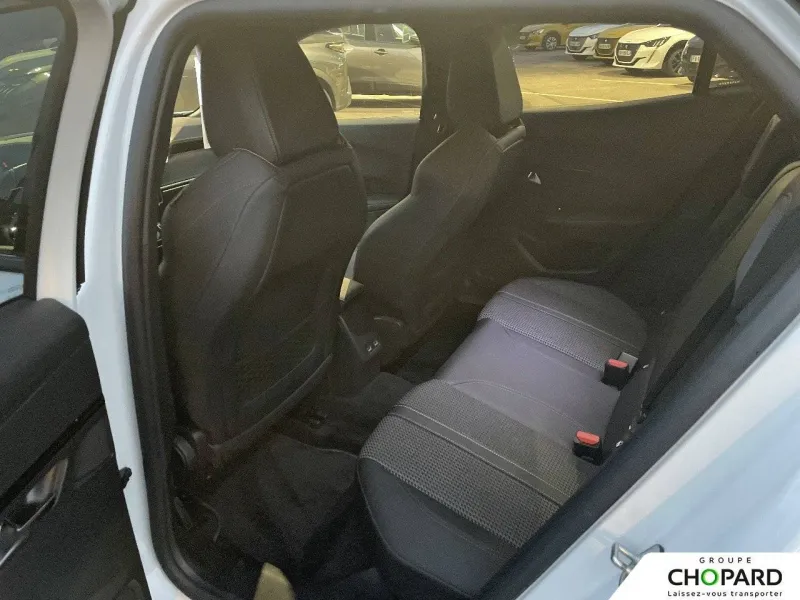 Image secondaire du véhicule 12