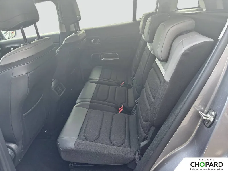 Image secondaire du véhicule 12