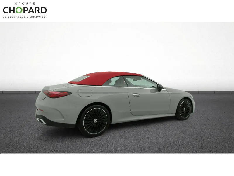 Image secondaire du véhicule 10