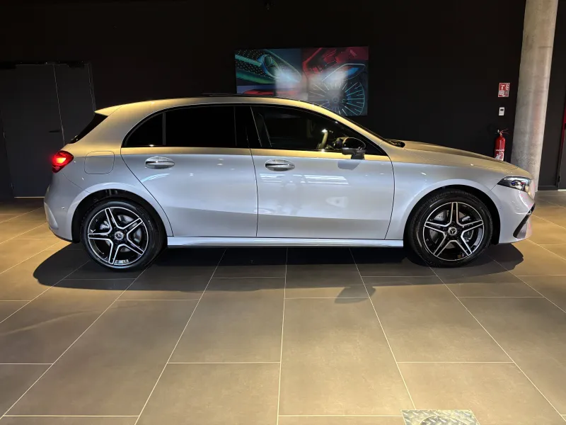 Image secondaire du véhicule 22