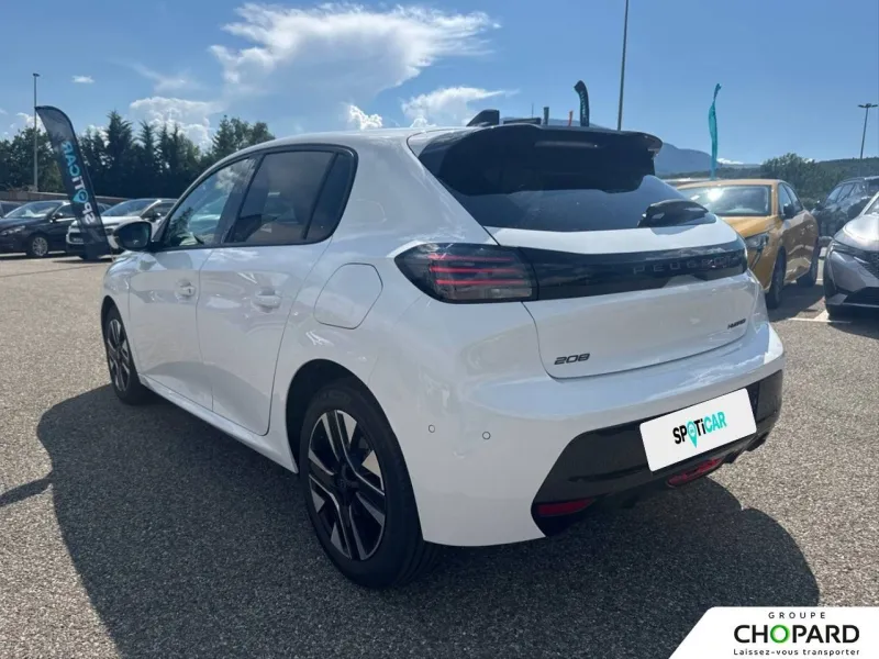 Image secondaire du véhicule 12