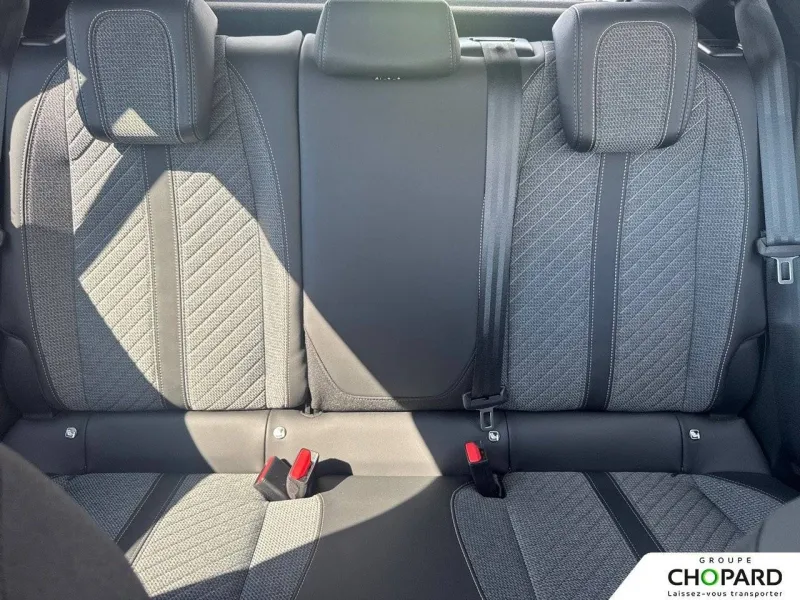 Image secondaire du véhicule 23