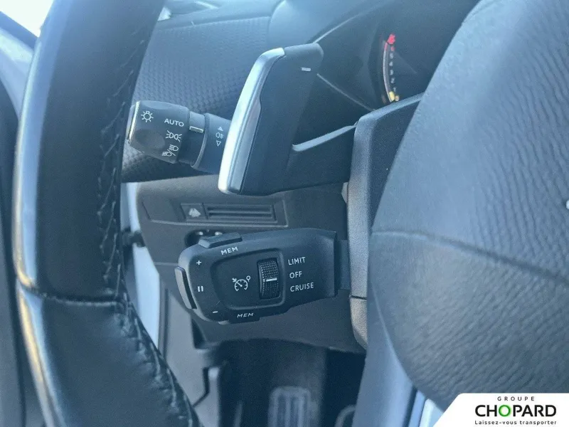 Image secondaire du véhicule 22