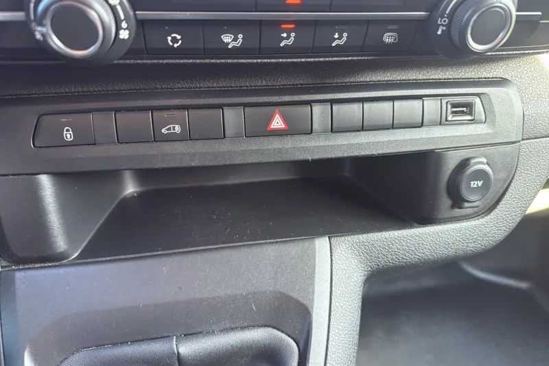 Image secondaire du véhicule 28