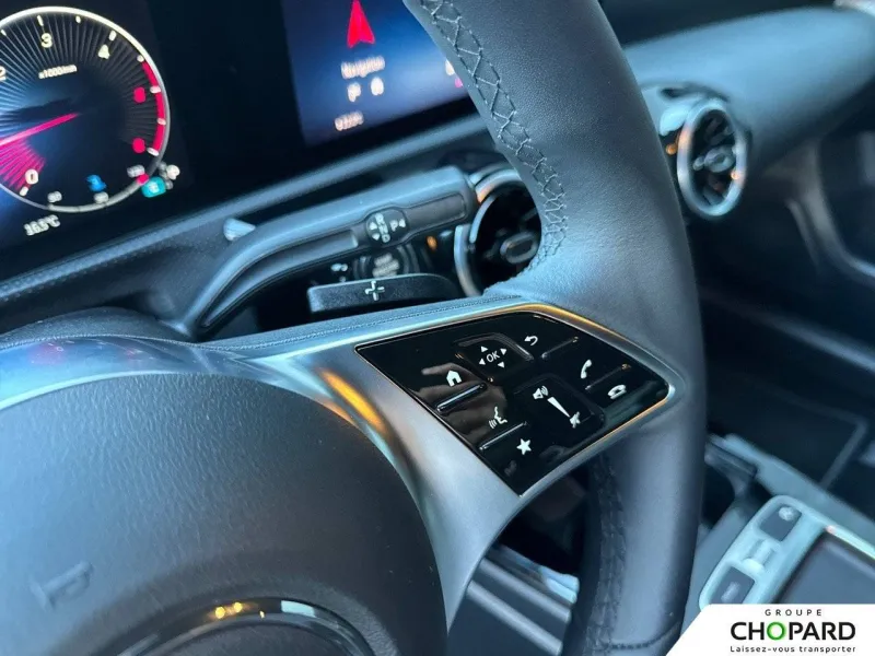 Image secondaire du véhicule 24