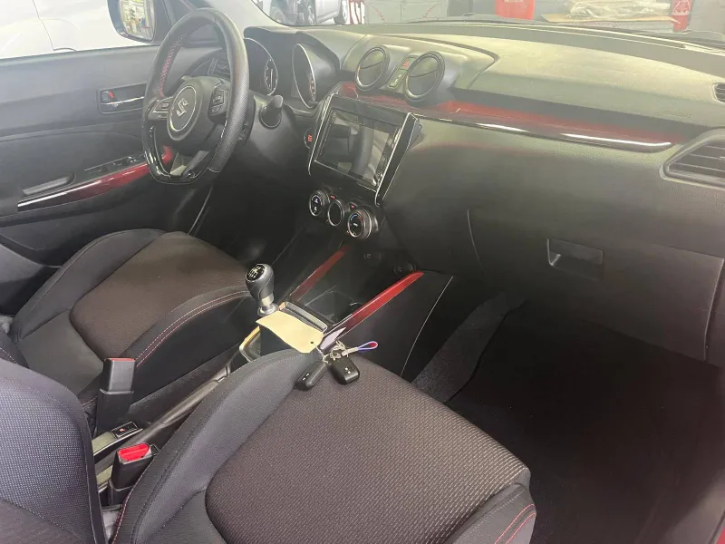 Image secondaire du véhicule 17