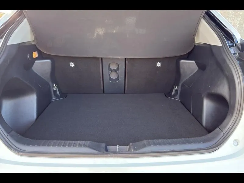 Image secondaire du véhicule 10