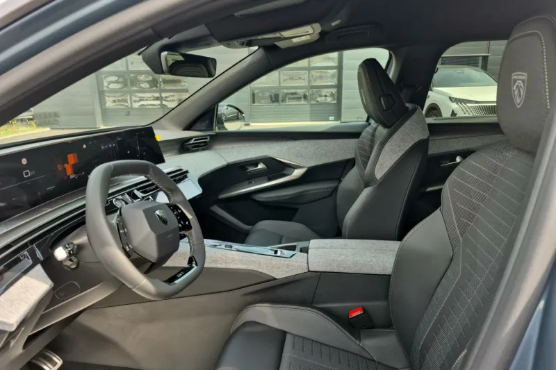 Image secondaire du véhicule 14