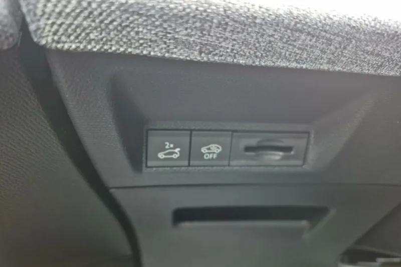 Image secondaire du véhicule 22