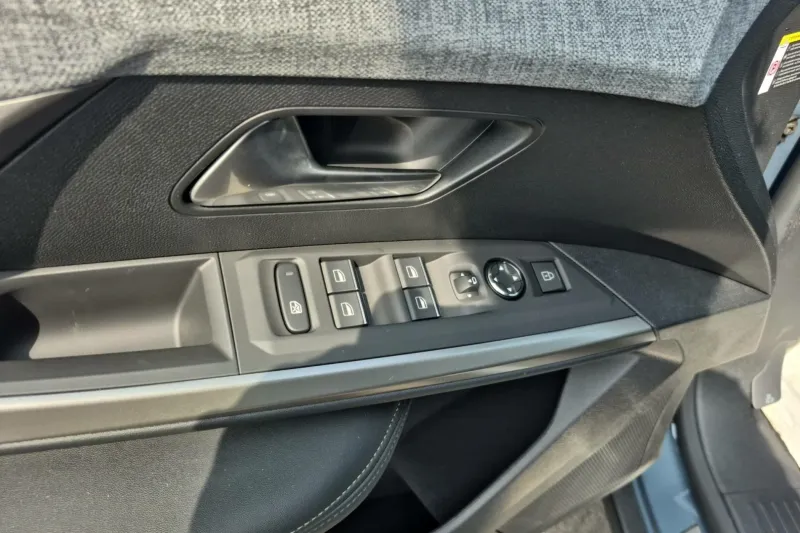 Image secondaire du véhicule 23