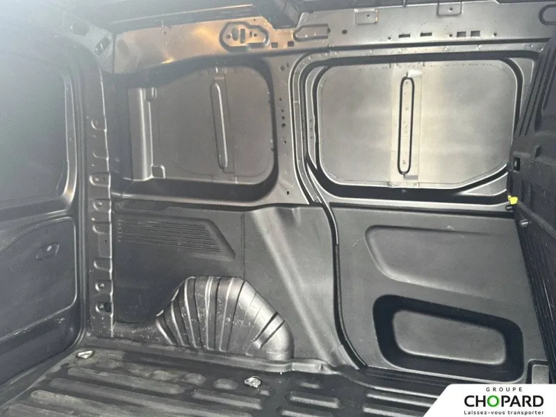 Image secondaire du véhicule 19