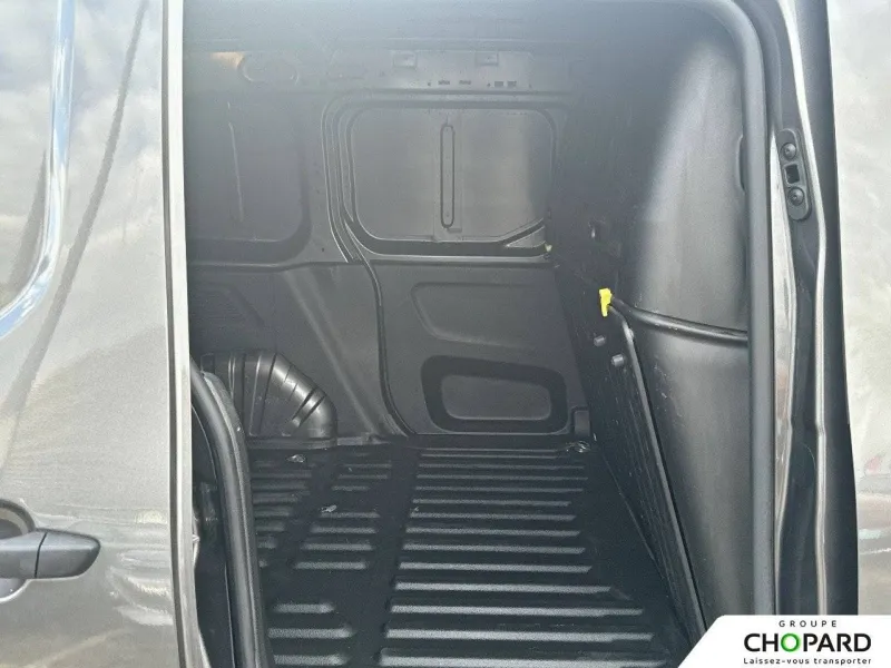 Image secondaire du véhicule 21