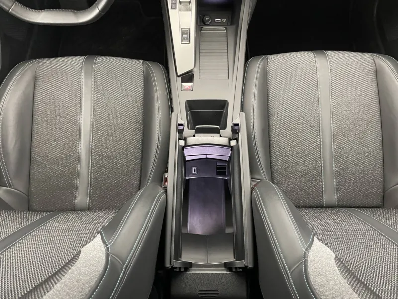 Image secondaire du véhicule 27