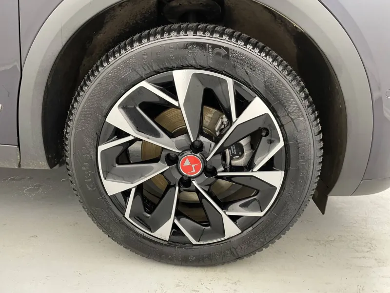 Image secondaire du véhicule 44