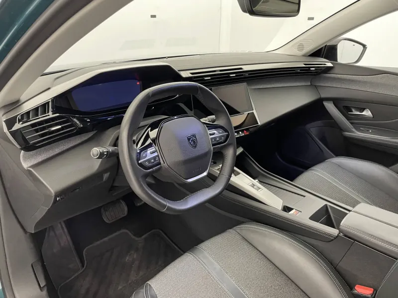 Image secondaire du véhicule 32