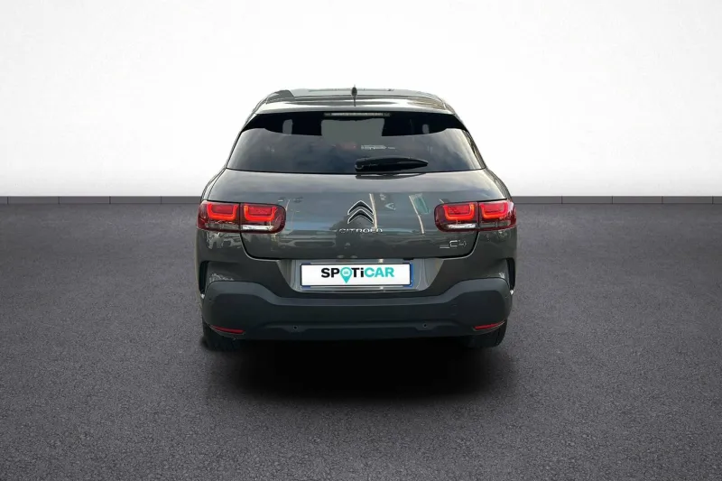 Image secondaire du véhicule 4