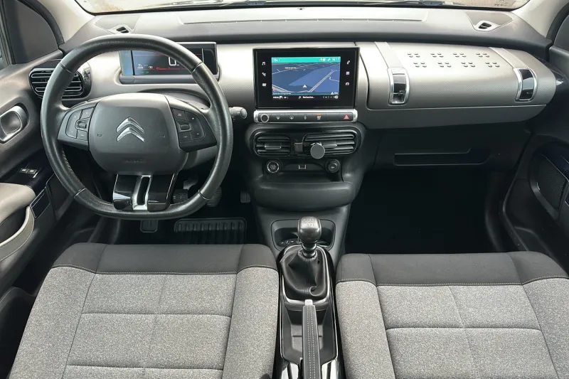 Image secondaire du véhicule 9