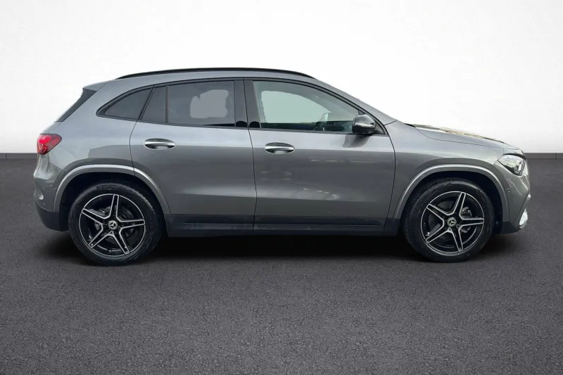 Image secondaire du véhicule 8