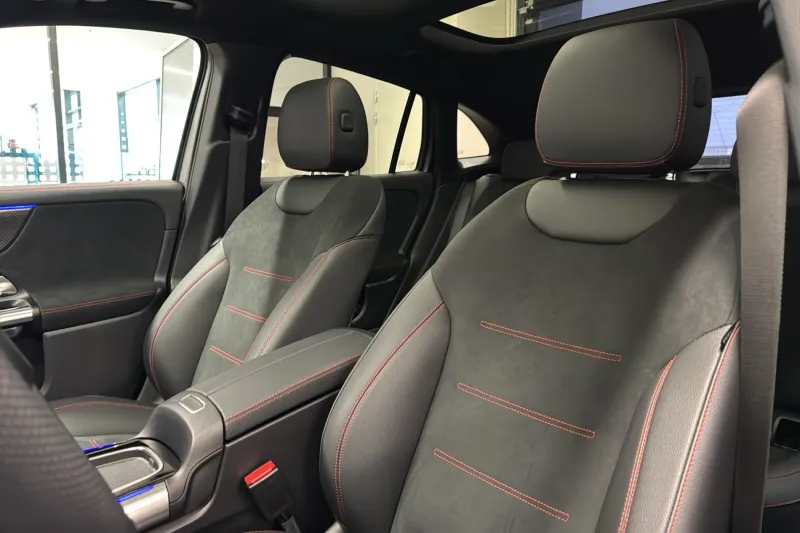 Image secondaire du véhicule 11