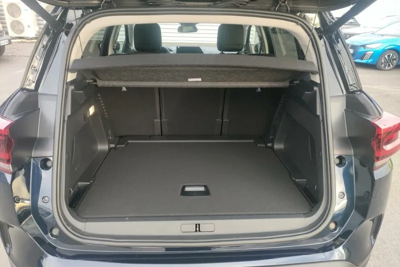 Image secondaire du véhicule 10