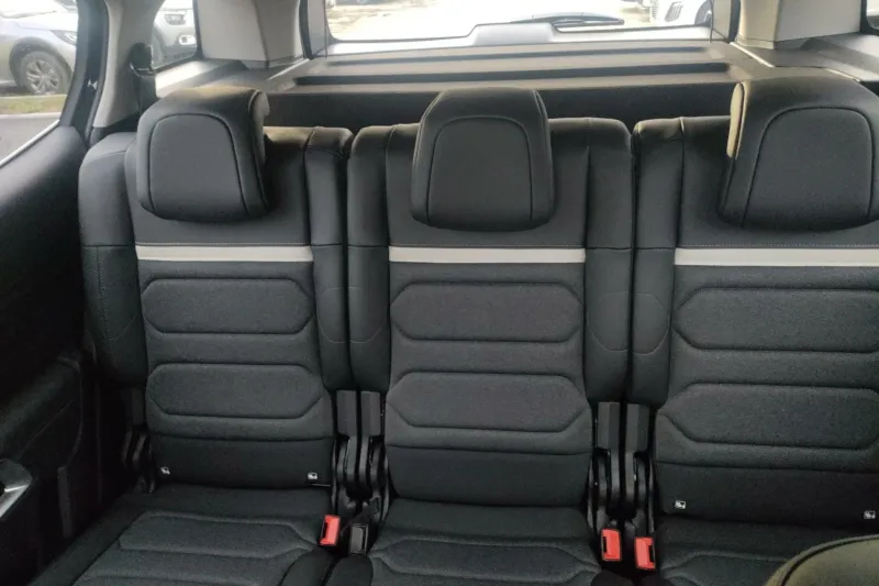 Image secondaire du véhicule 12