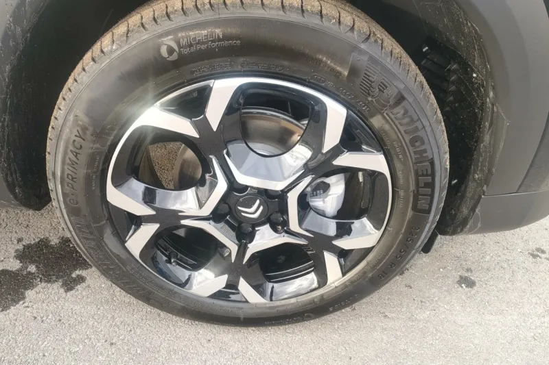 Image secondaire du véhicule 15