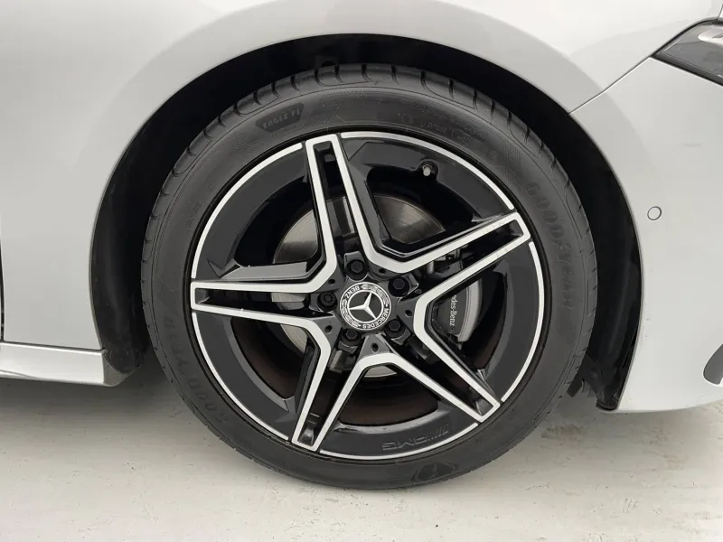 Image secondaire du véhicule 14