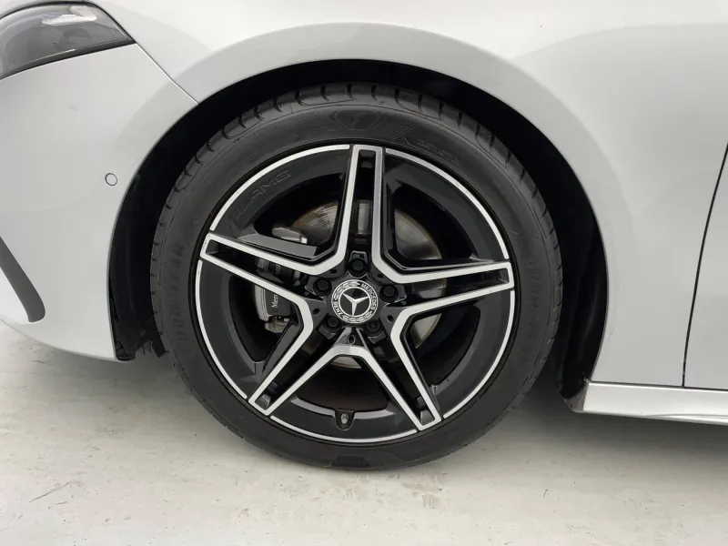 Image secondaire du véhicule 19