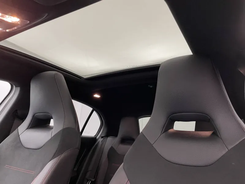 Image secondaire du véhicule 25