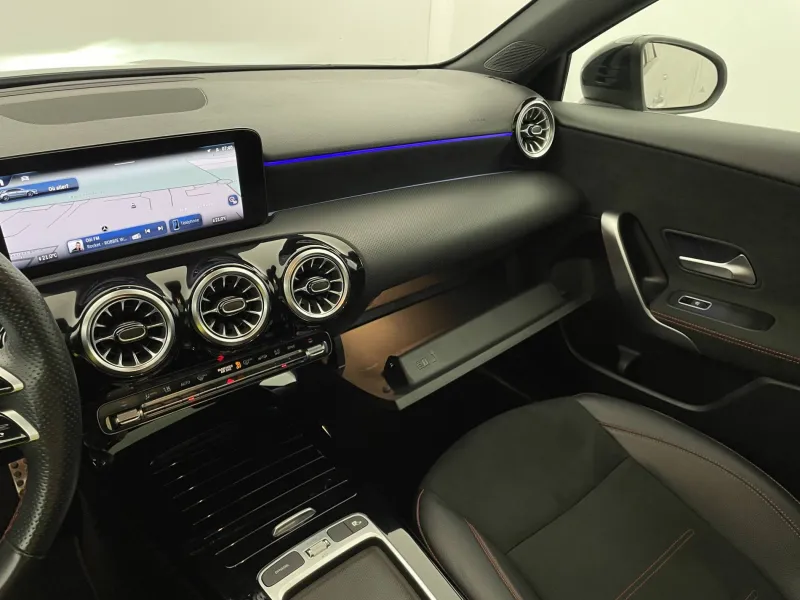 Image secondaire du véhicule 29