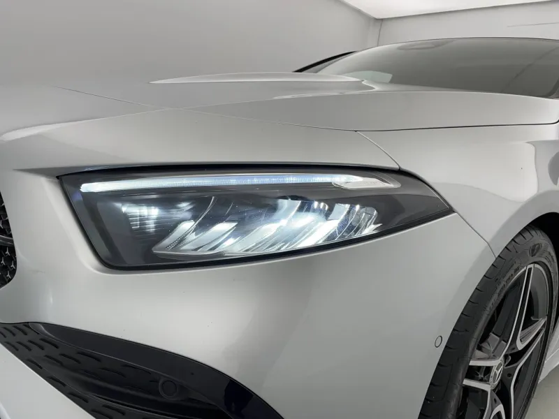 Image secondaire du véhicule 30