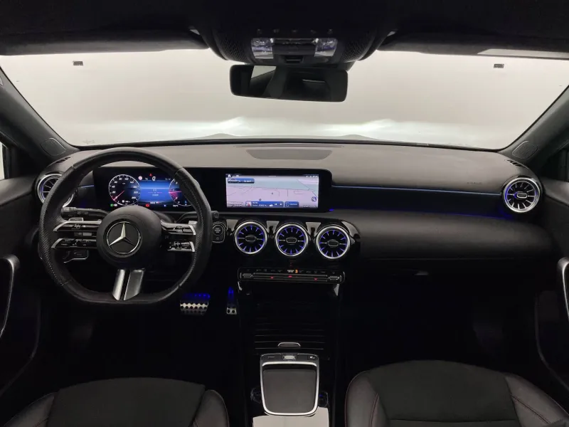 Image secondaire du véhicule 32